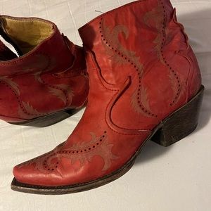 Red Corral booties